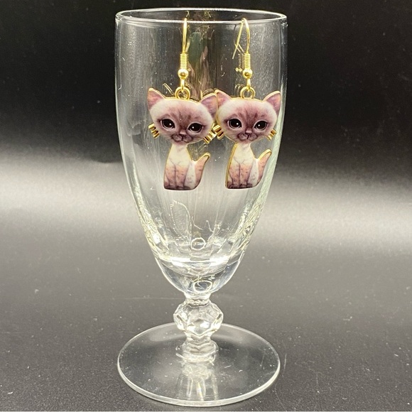 Cat Lady Earrings Boho Gray Kitty Pierced Dangle Gold Tone New - Picture 5 of 5